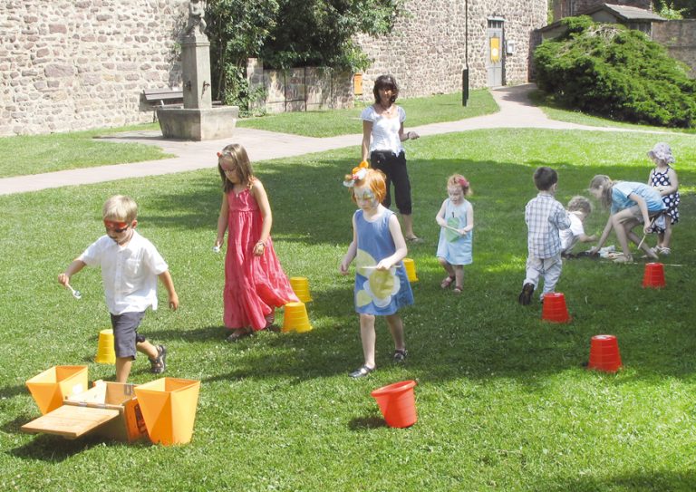 Steffis Hits for Kids Galerie Spielen Park Mauer